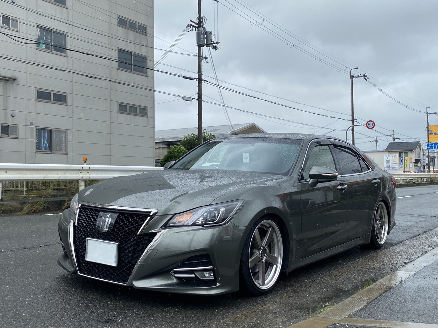 210系クラウン カスタム！ | マークXのカスタムカー専門店ならガレージ